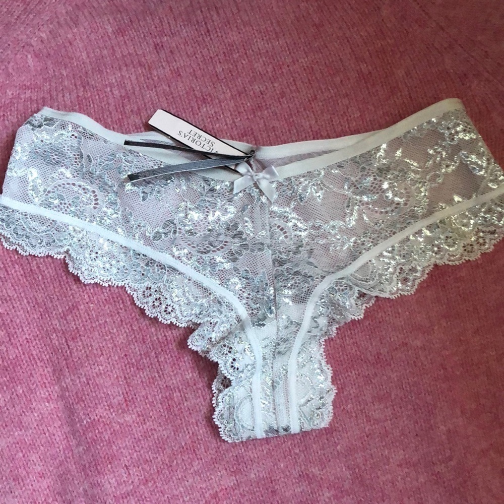 - NWT Victoria’s Secret very sexy cheeky sizeS